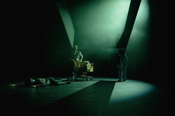 2-TRANSIT-–-DeRonde-Deroo-_©Joshua-Walter-Nocturmax.com_